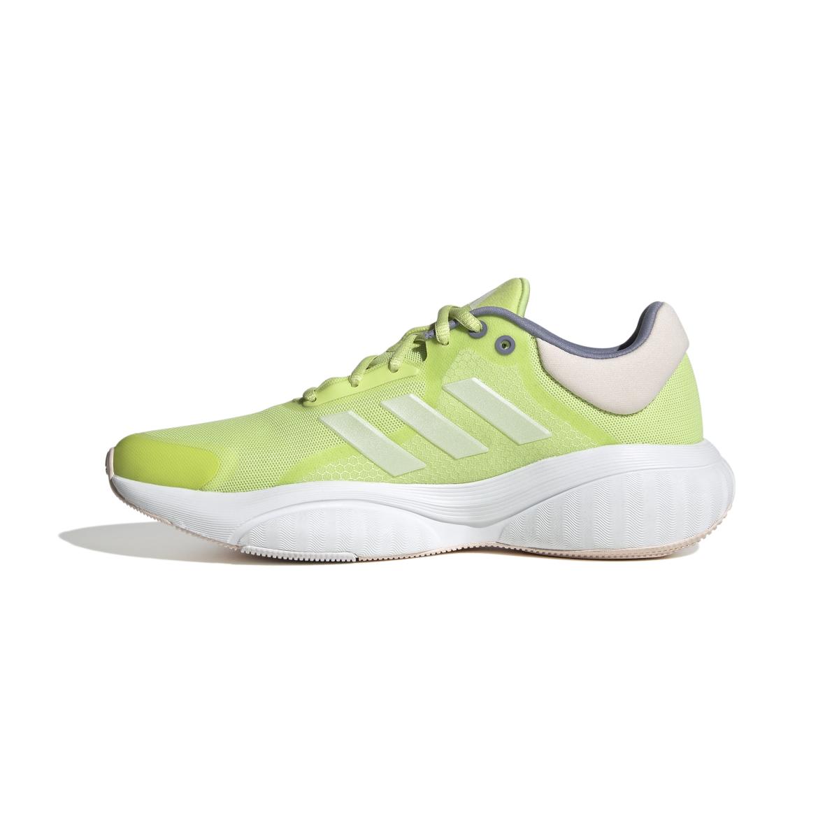 product/a/d/adidas_ig0331_5_footwear_photography_side_medial_center_view_white-nw091625.jpg