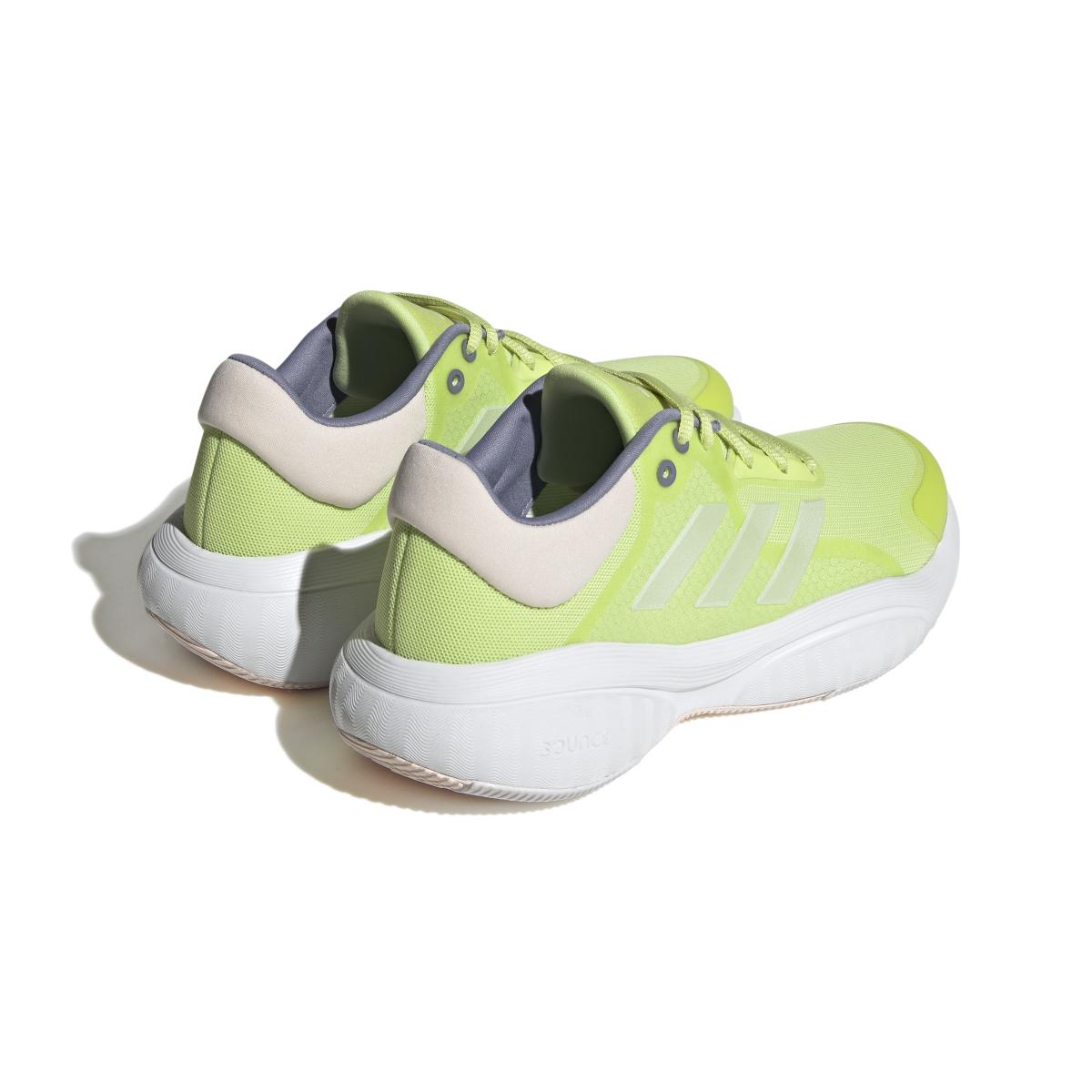 product/a/d/adidas_ig0331_7_footwear_photography_back_lateral_top_view_white-nw091625.jpg