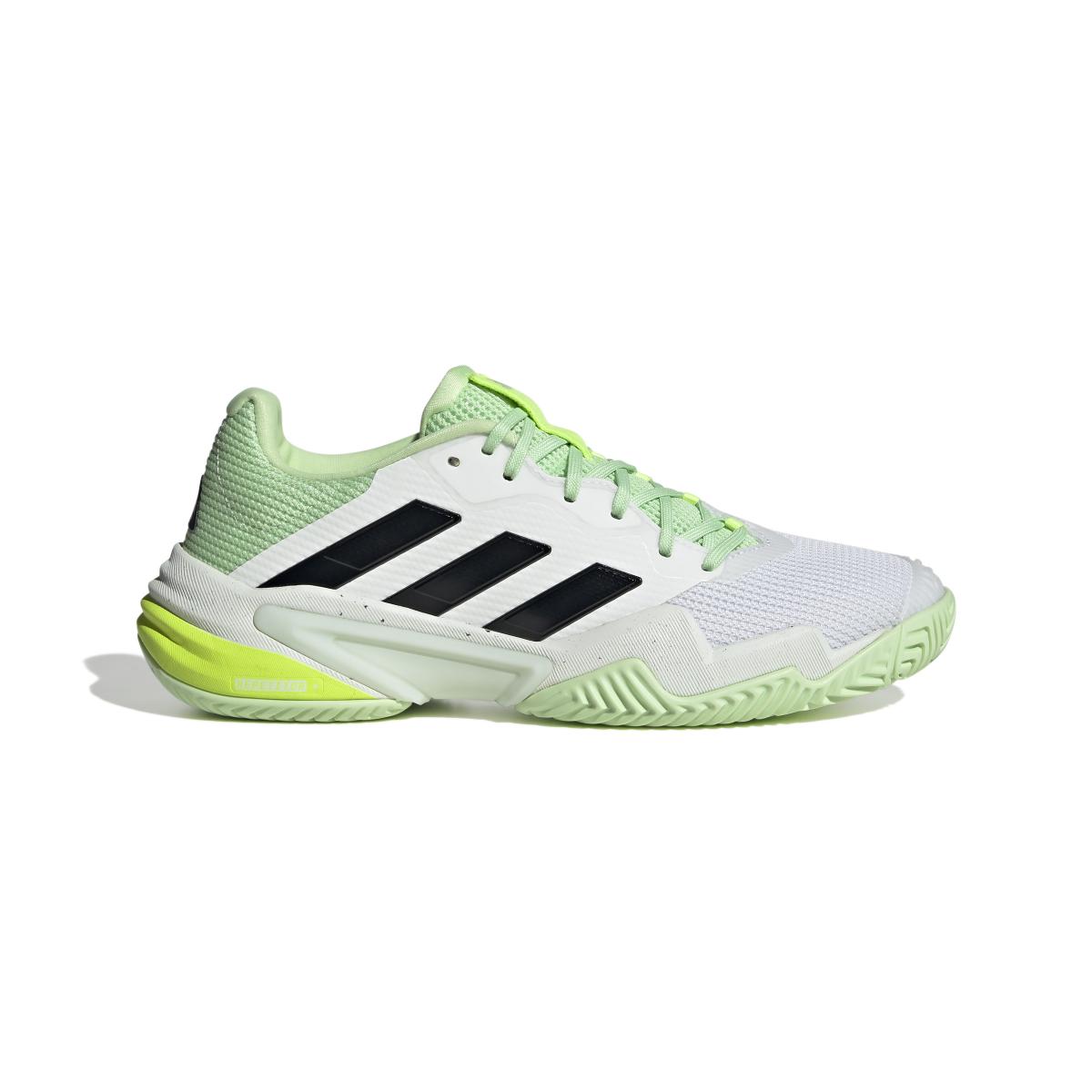 product/a/d/adidas_ig3114_1_footwear_photography_side_lateral_center_view_white-nw040824x.jpg