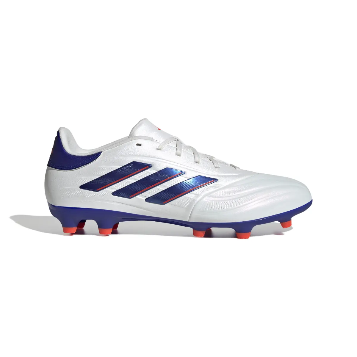 product/a/d/adidas_ig6408_1_footwear_photography_side_lateral_center_view_white-nw052424.jpg