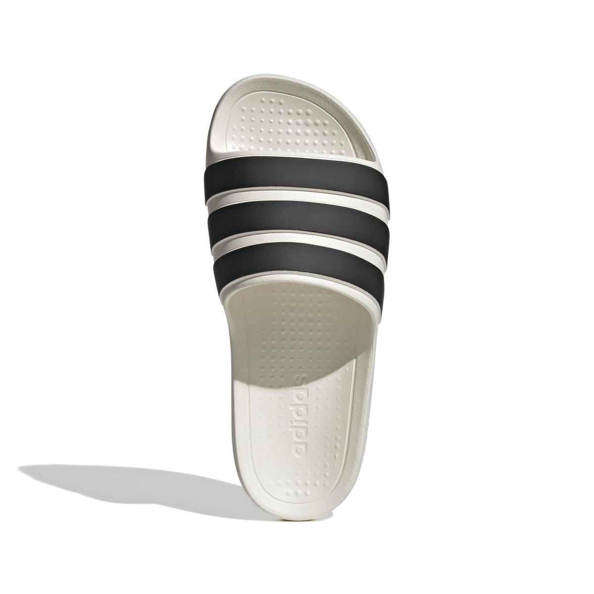 product/a/d/adidas_ig6858_3_footwear_photography_top_portrait_view_white.jpg