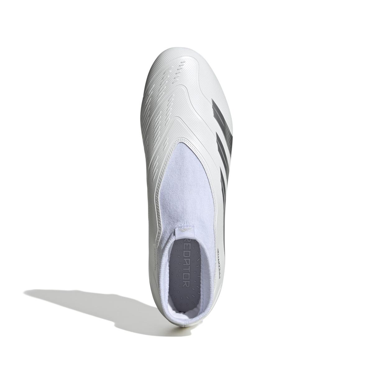 product/a/d/adidas_ig7767_2_footwear_photography_top_portrait_view_white-030824.jpg