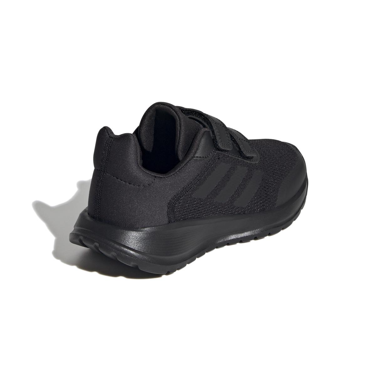 product/a/d/adidas_ig8568_7_footwear_photography_back_lateral_top_view_white.jpg