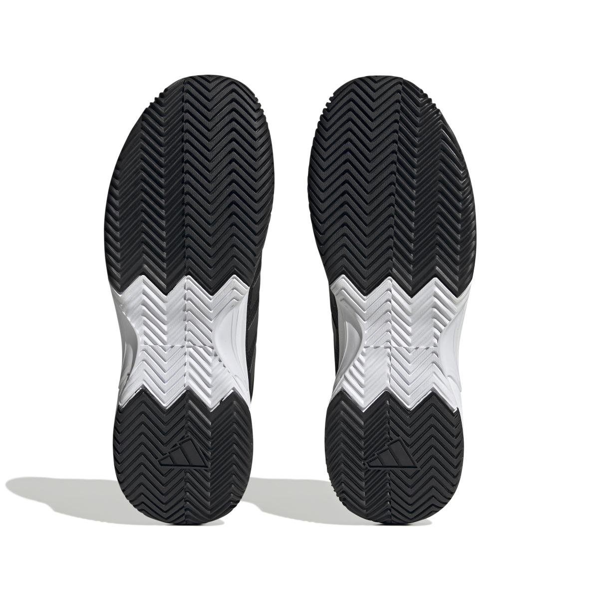 product/a/d/adidas_ig9567_4_footwear_photography_bottom_view_white-nw040824x.jpg