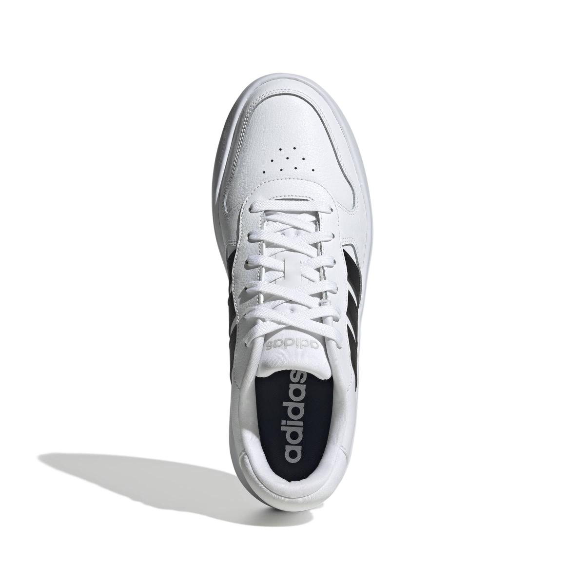 product/a/d/adidas_ih0856_3_footwear_photography_top_portrait_view_white-nw091625.jpg