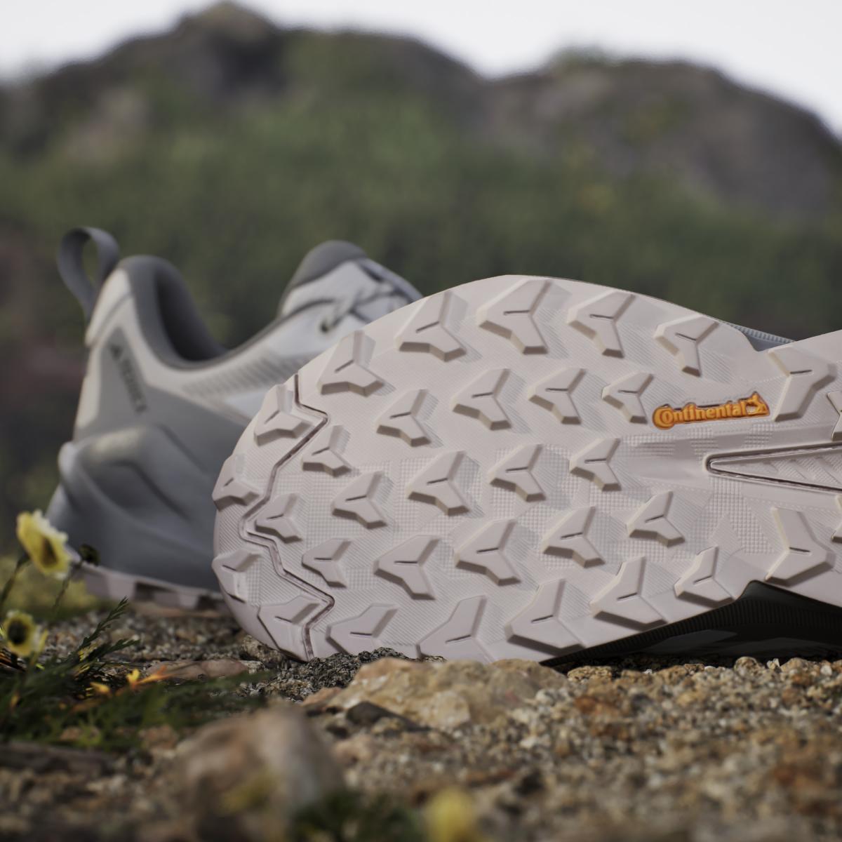 product/a/d/adidas_ih3790_24_footwear_photography_heromrktng_view_11-nw091625.jpg