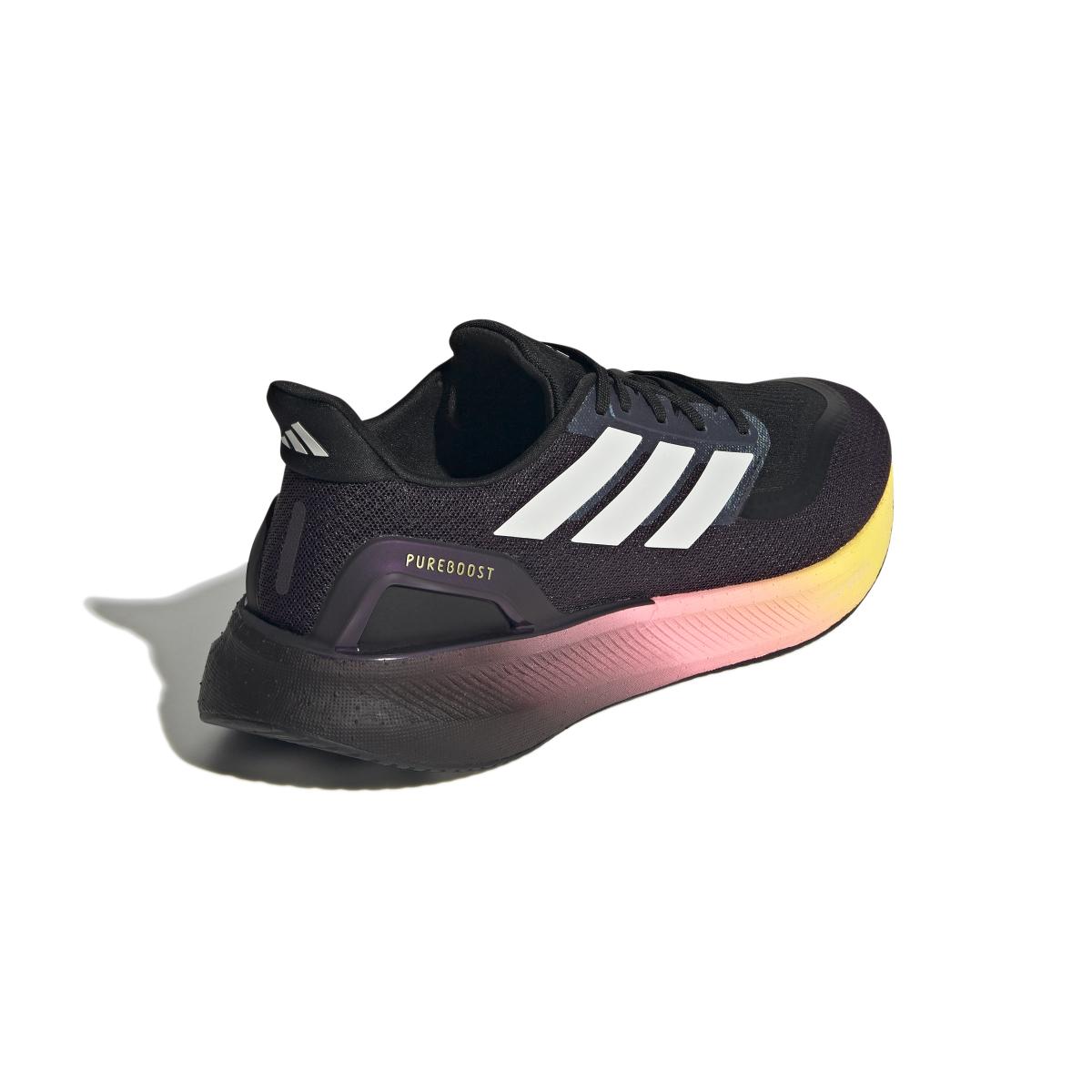 product/a/d/adidas_ih3833_7_footwear_photography_back_lateral_top_view_white.jpg