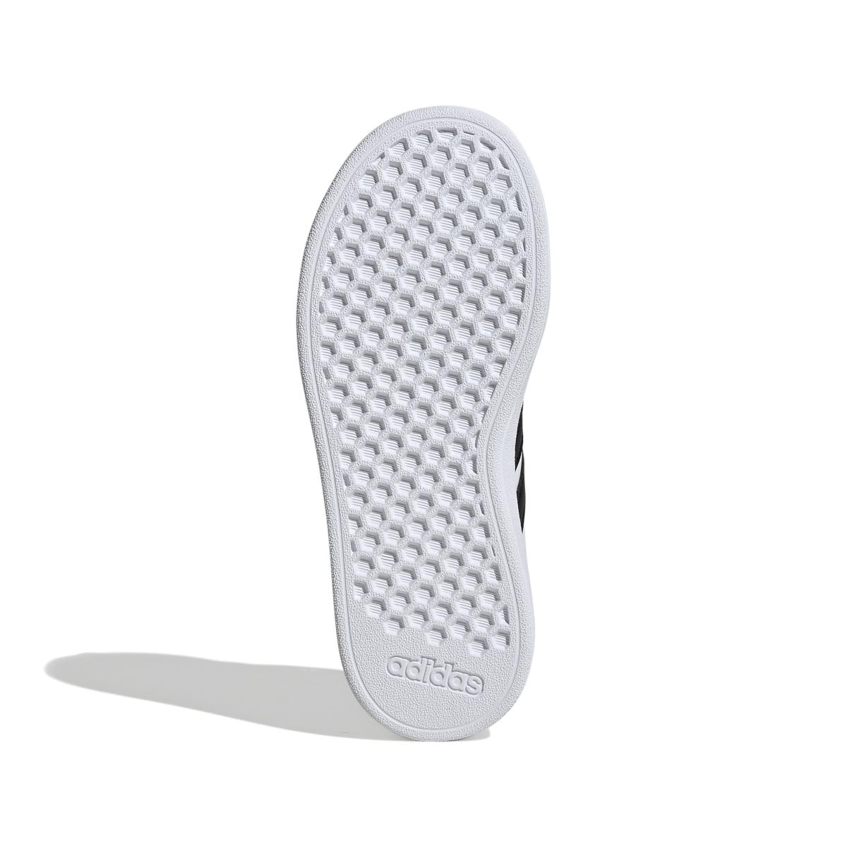 product/a/d/adidas_ih5529_4_footwear_photography_bottom_view_white.jpg