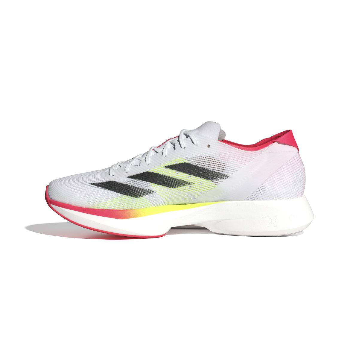 product/a/d/adidas_ih5712_5_footwear_photography_side_medial_center_view_white.jpg