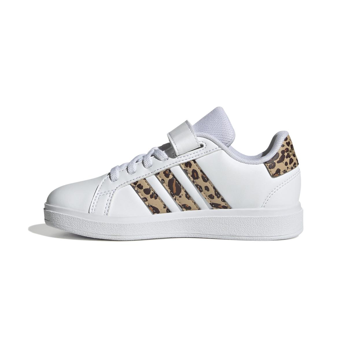 product/a/d/adidas_ih7842_5_footwear_photography_side_medial_center_view_white.jpg
