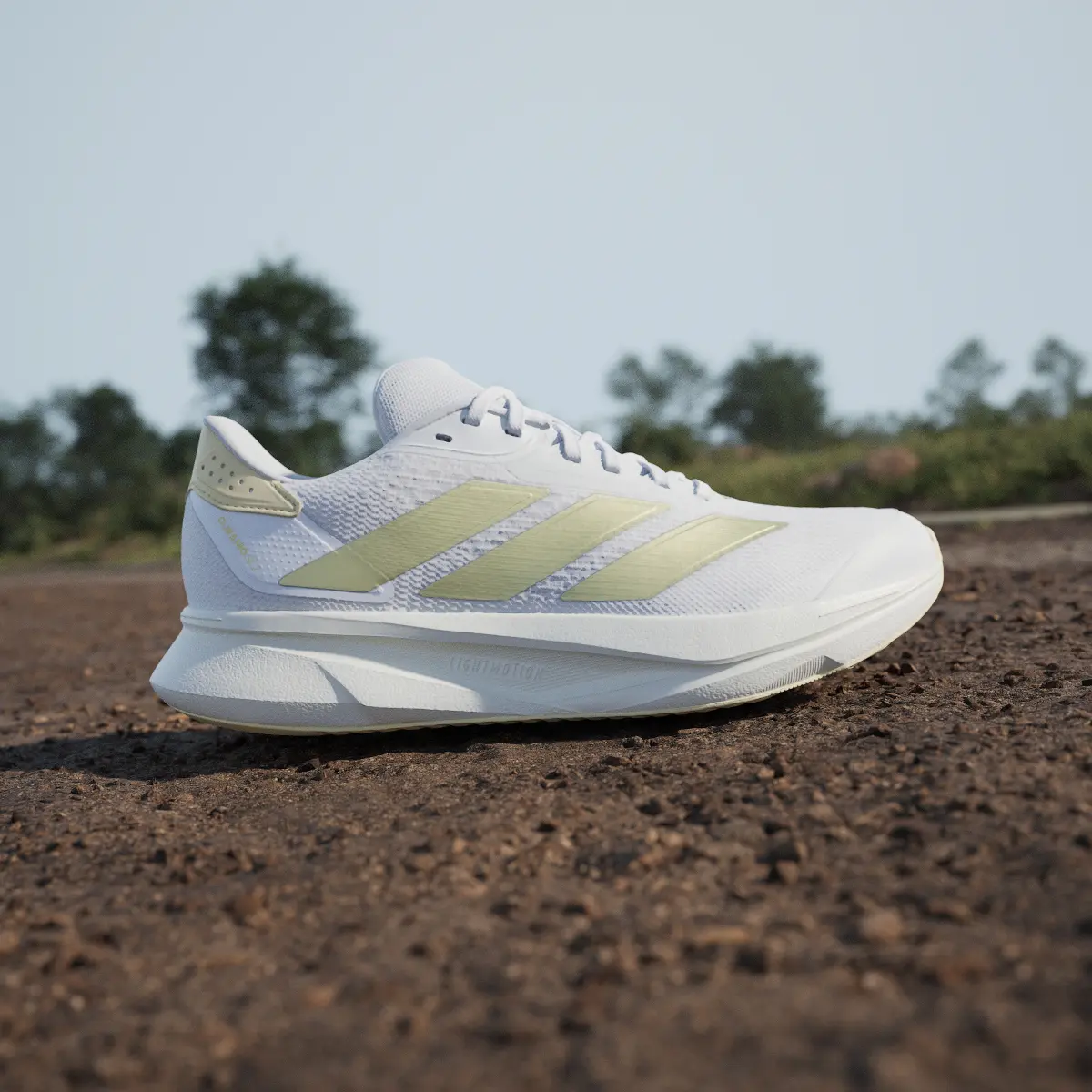 product/a/d/adidas_ih8226_16_footwear_photography_heromrktng_view_3-nw091625.jpg
