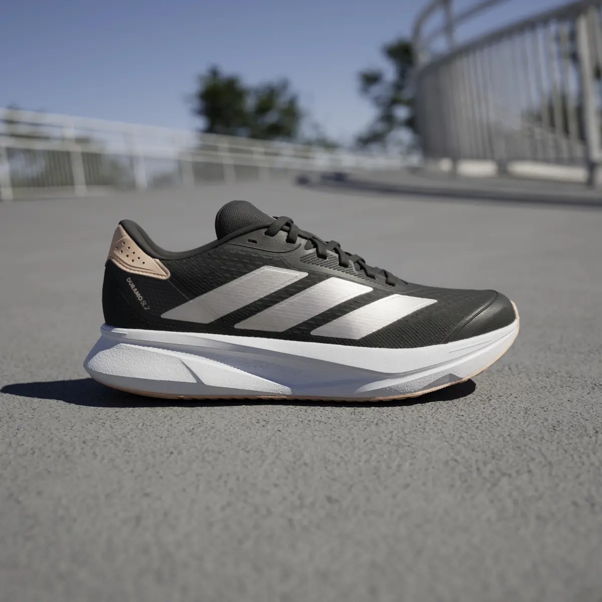product/a/d/adidas_ih8230_16_footwear_photography_heromrktng_view_3-nw091625.jpg