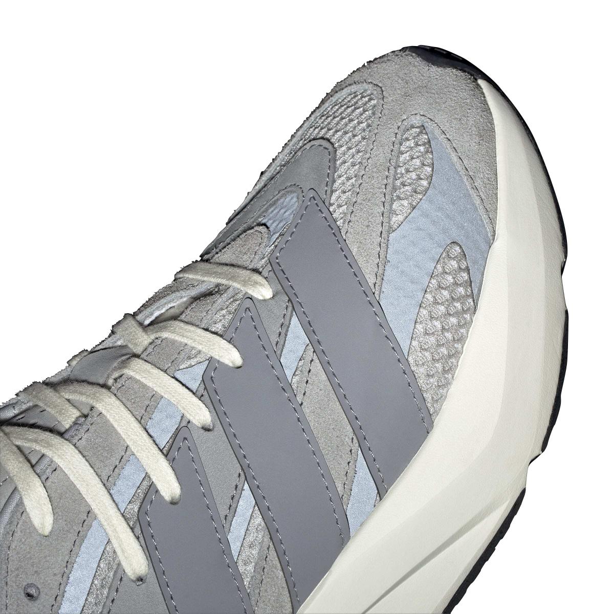 product/a/d/adidas_ih8607_13_footwear_photography_reflective_detail_white-nw091625.jpg
