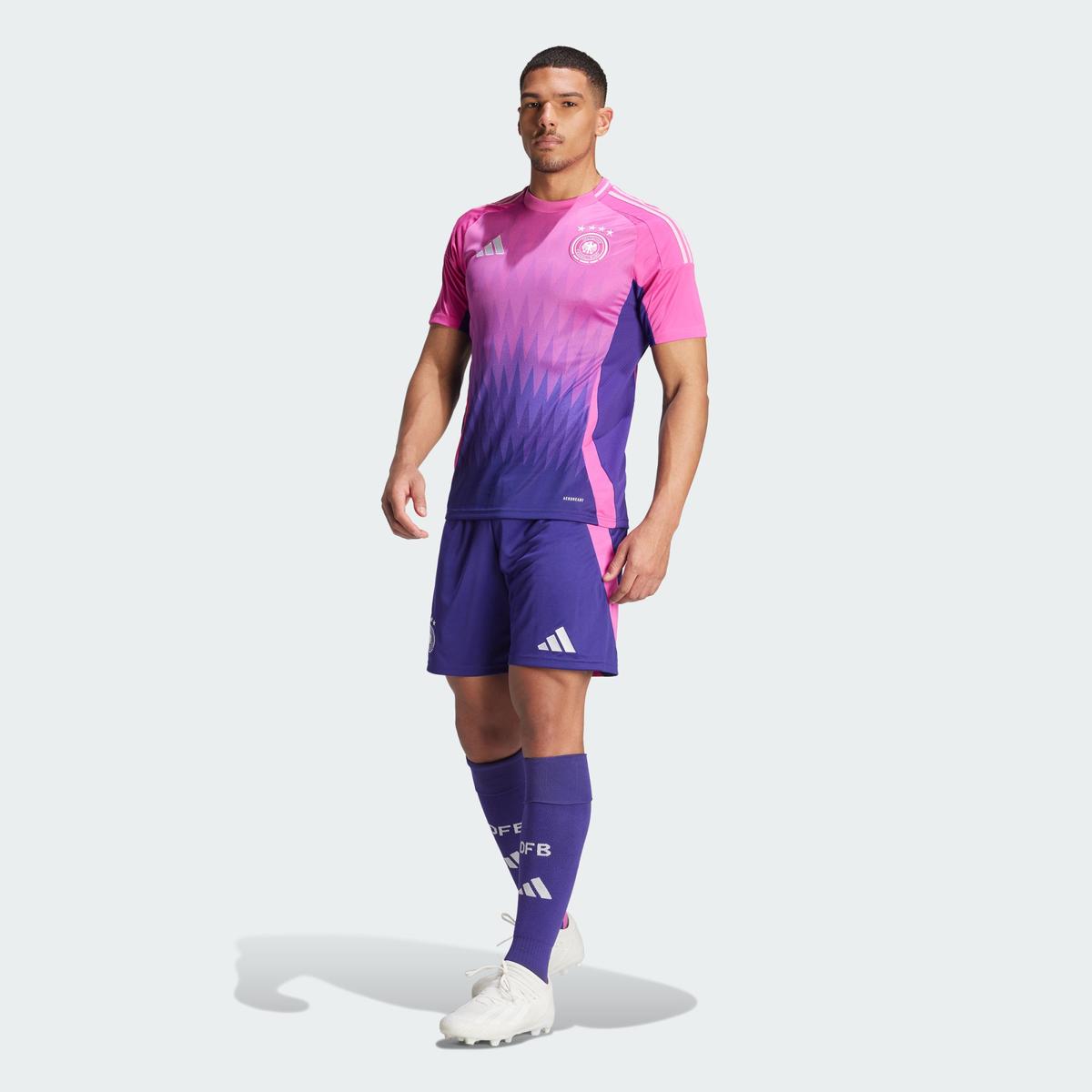 product/a/d/adidas_ip8167_team-colleg-purple_5.jpg