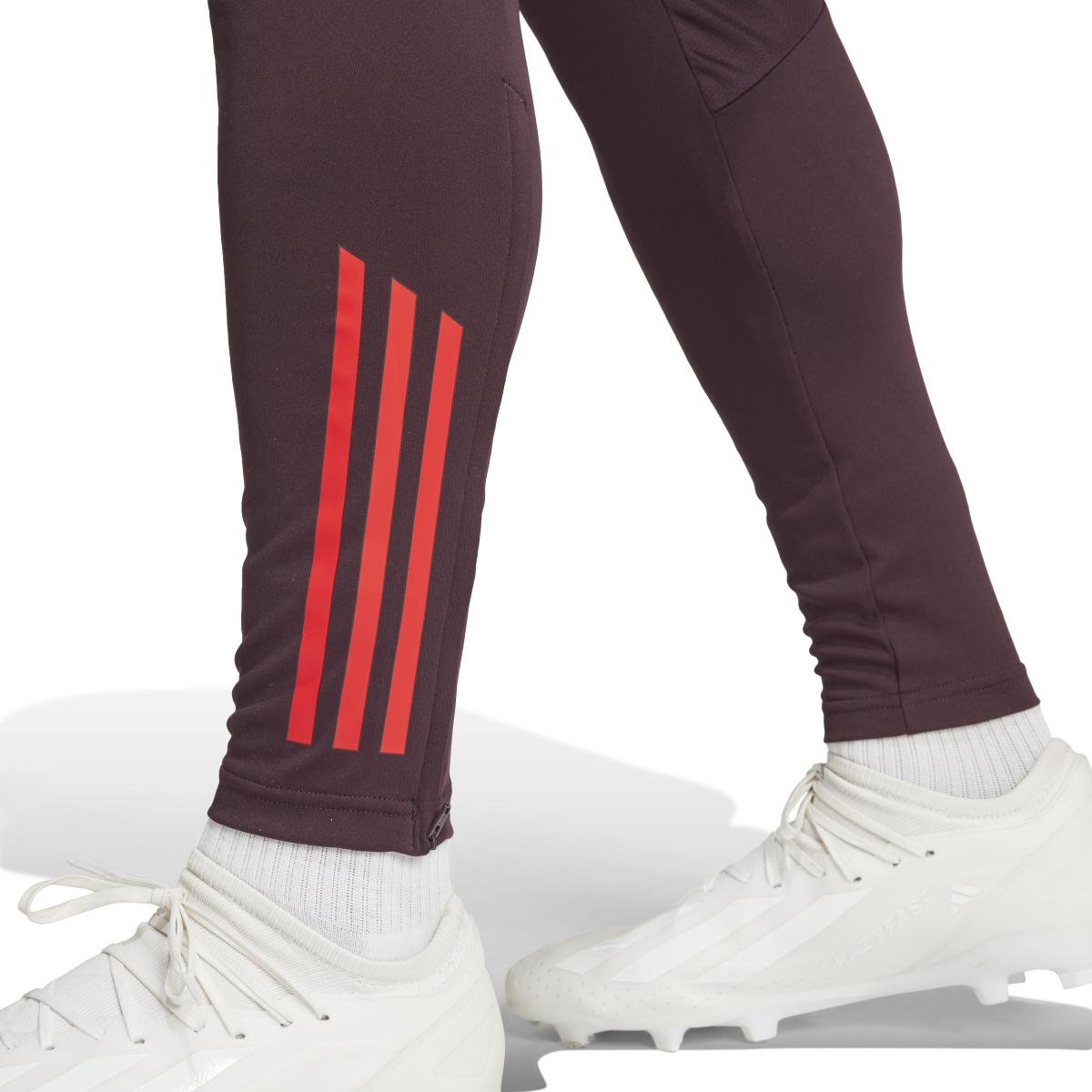 product/a/d/adidas_is9939_7_apparel_on_model_detail_view_2_white.jpg