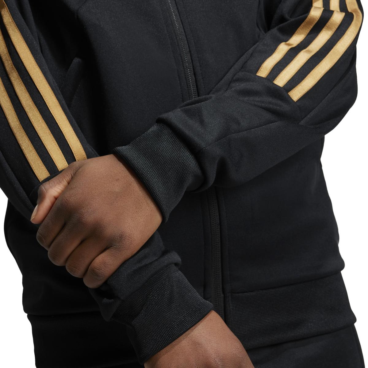product/a/d/adidas_iw1529_5_apparel_on_model_detail_view_2_white.jpg