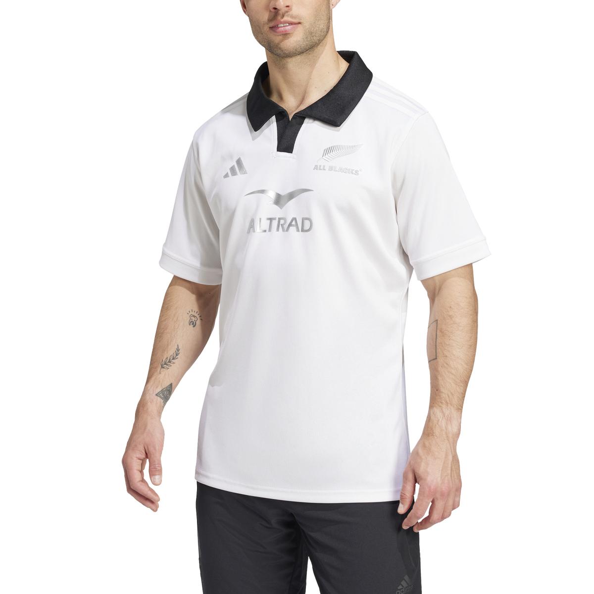product/a/d/adidas_ix3120_2_apparel_on_model_front_view_white.jpg