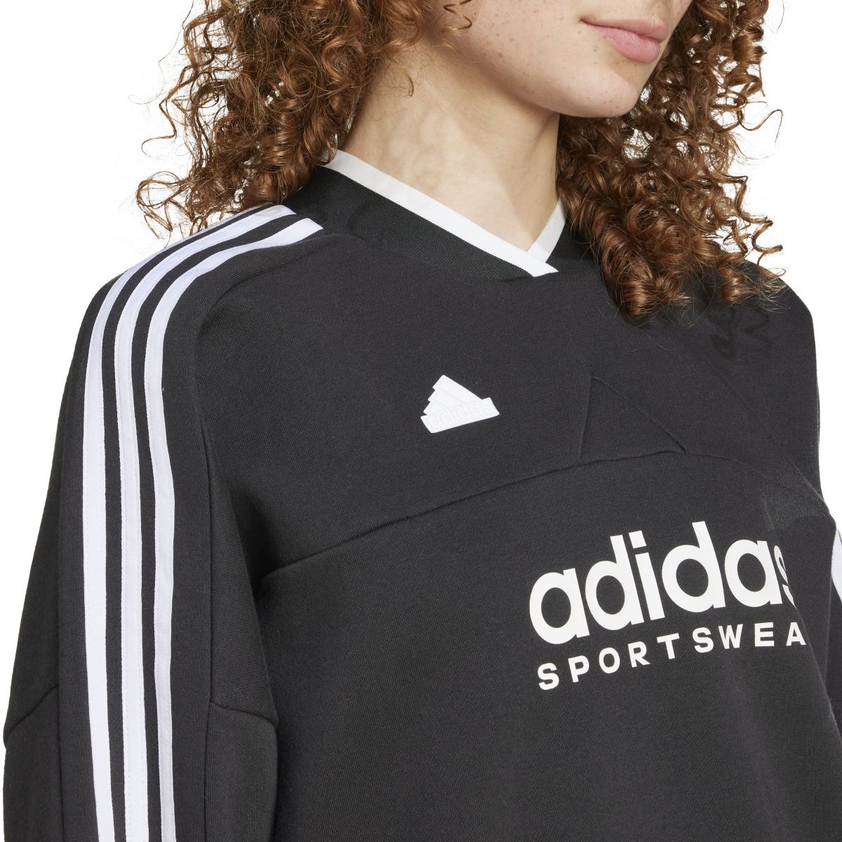product/a/d/adidas_ix3779_7_apparel_on_model_detail_view_1_white.jpg
