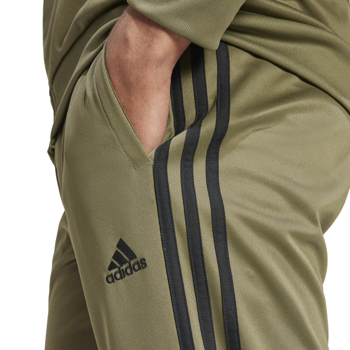 product/a/d/adidas_iy6668_9_apparel_on_model_detail_view_2_white.jpg