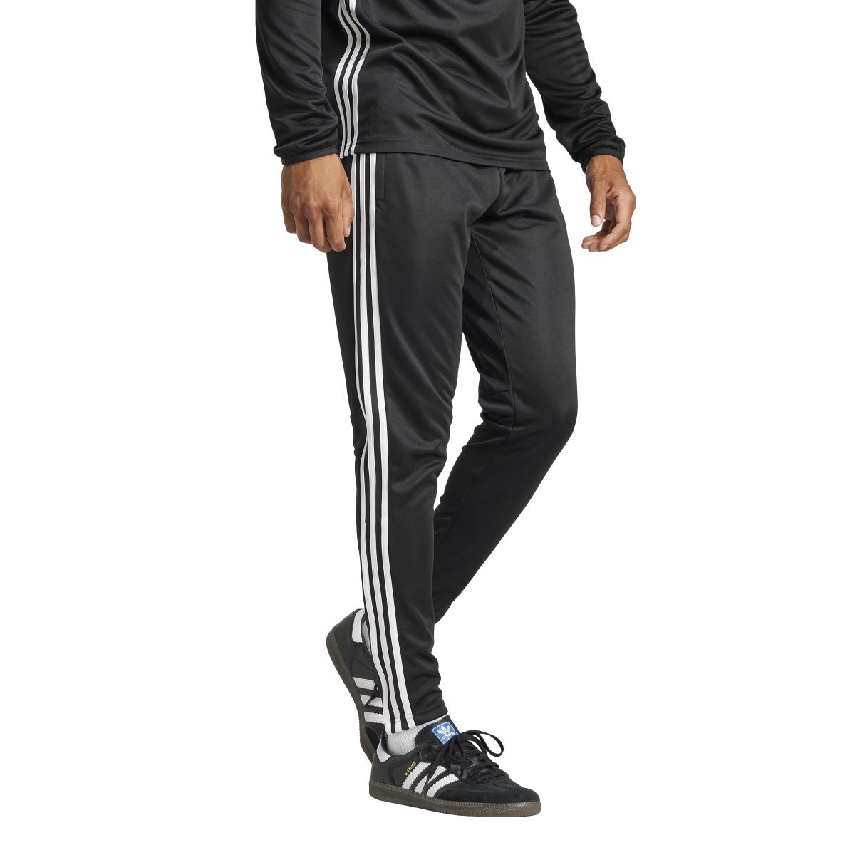 product/a/d/adidas_jd0442_black-white_4.jpg