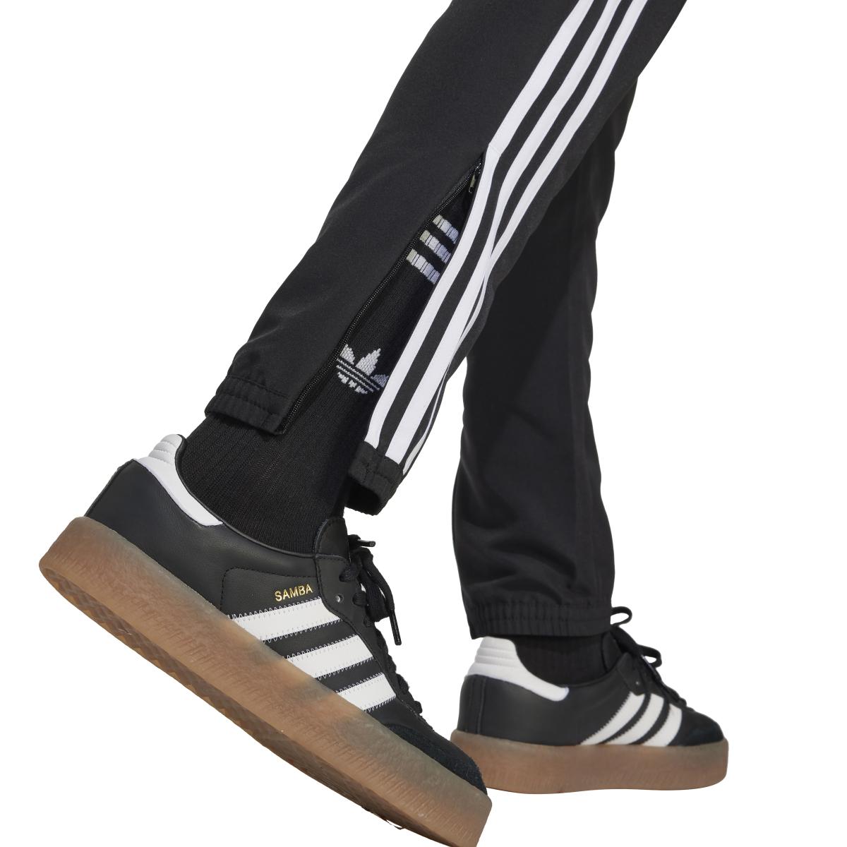 product/a/d/adidas_jd0635_black-white_10.jpg