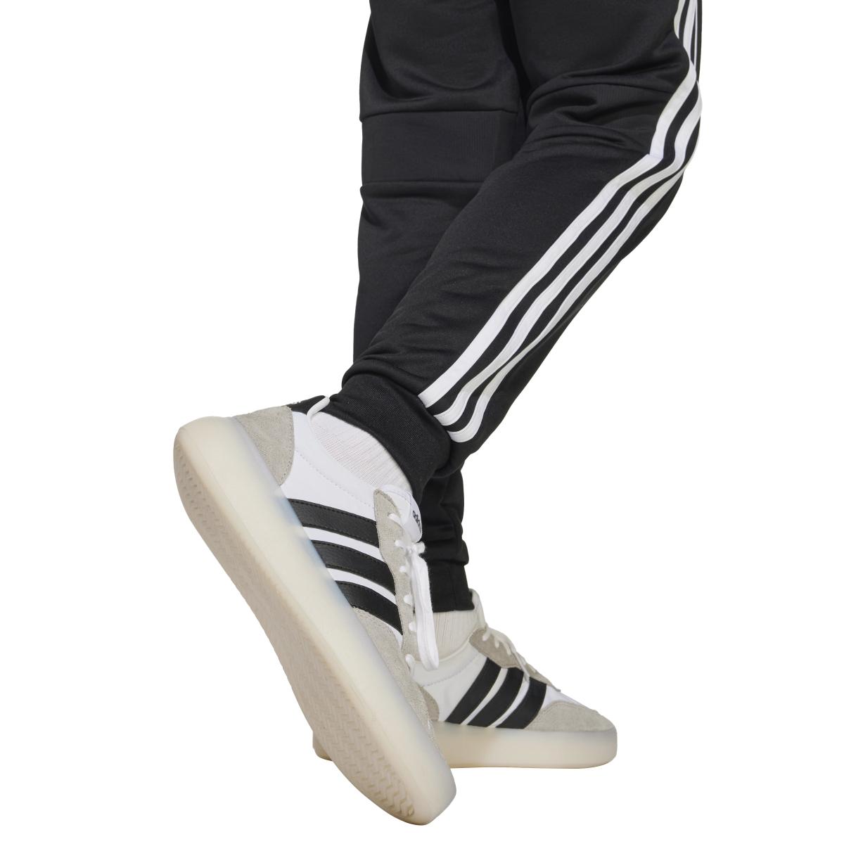 product/a/d/adidas_jd3061_black-white_11.jpg