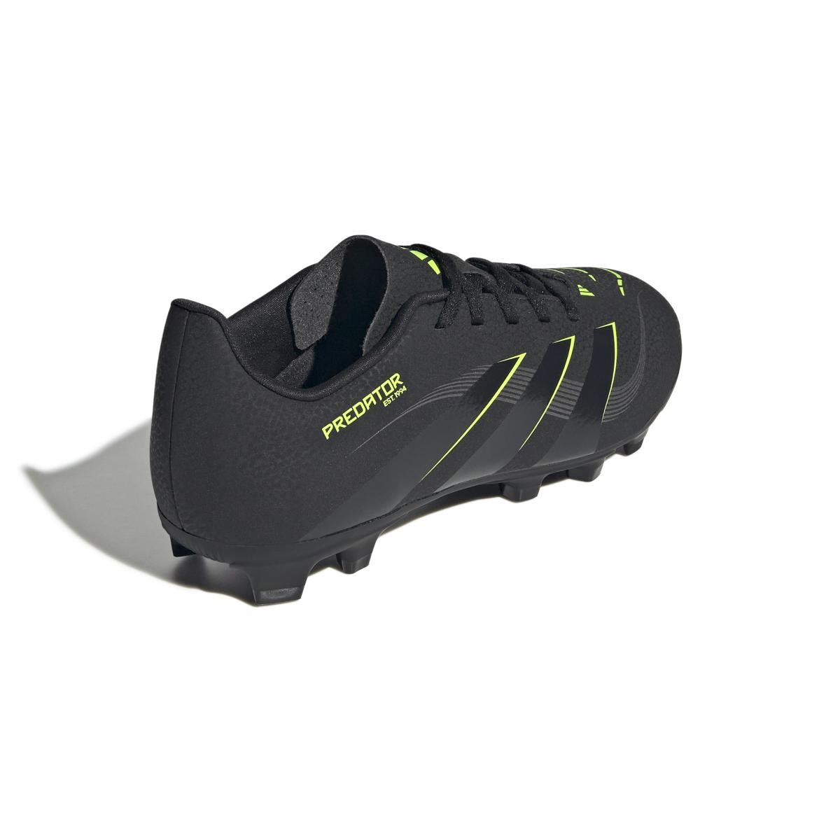 product/a/d/adidas_jh8869_6_footwear_photography_back_lateral_top_view_white.jpg