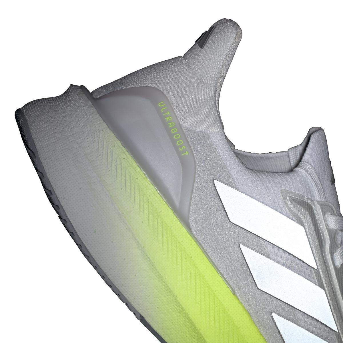 product/a/d/adidas_jh9042_13_footwear_photography_reflective_detail_white.jpg