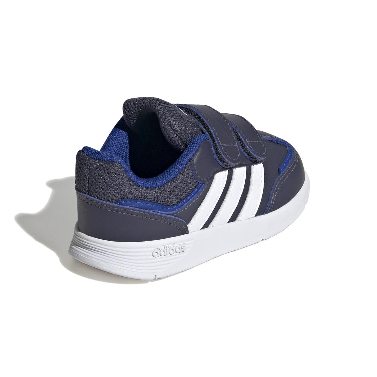 product/a/d/adidas_jh9246_7_footwear_photography_back_lateral_top_view_white.jpg