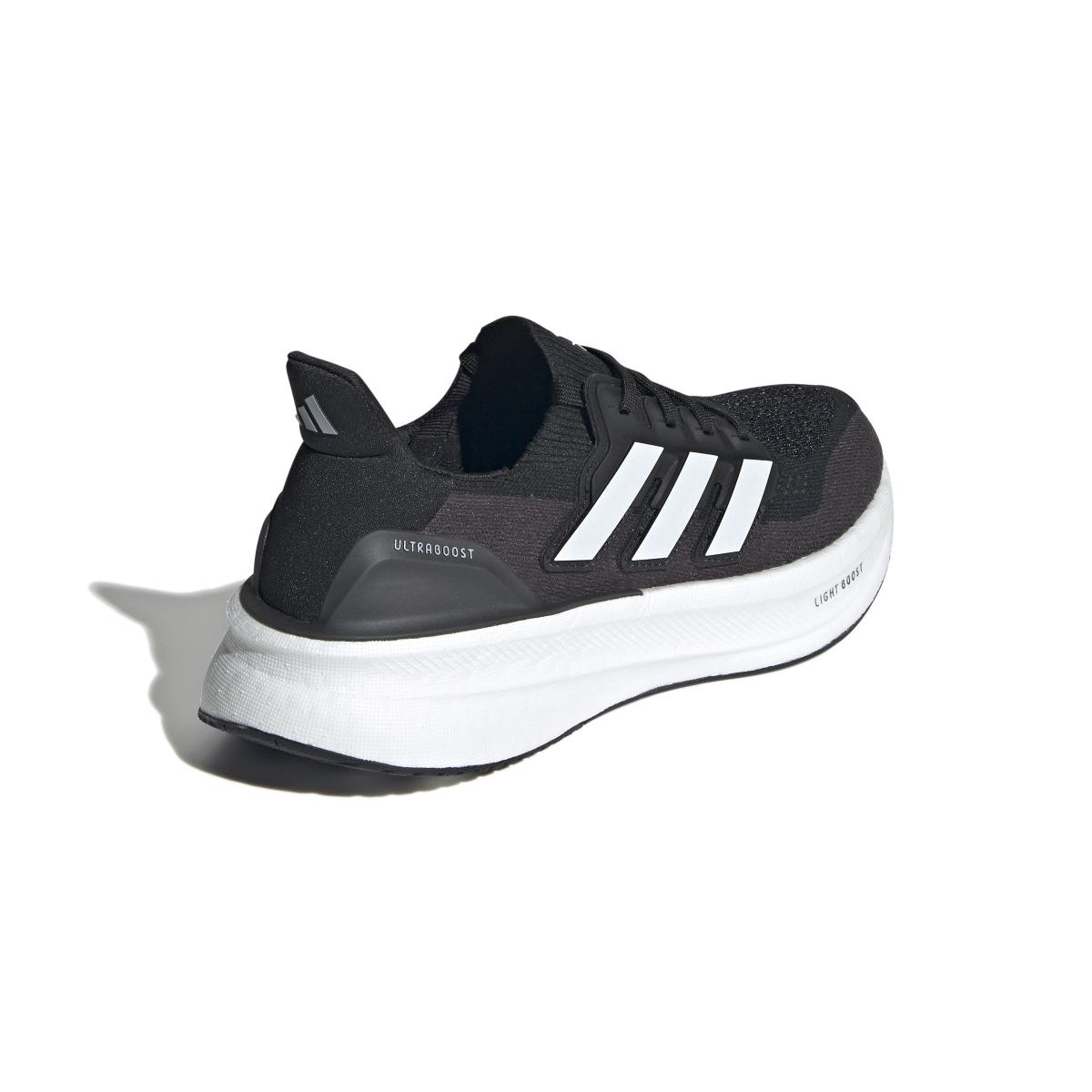 product/a/d/adidas_jh9634_7_footwear_photography_back_lateral_top_view_white.jpg