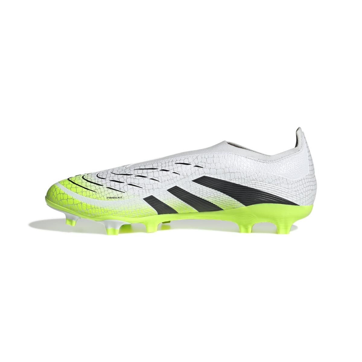 product/a/d/adidas_ji1169_4_footwear_photography_side_medial_center_view_white-nw091625.jpg