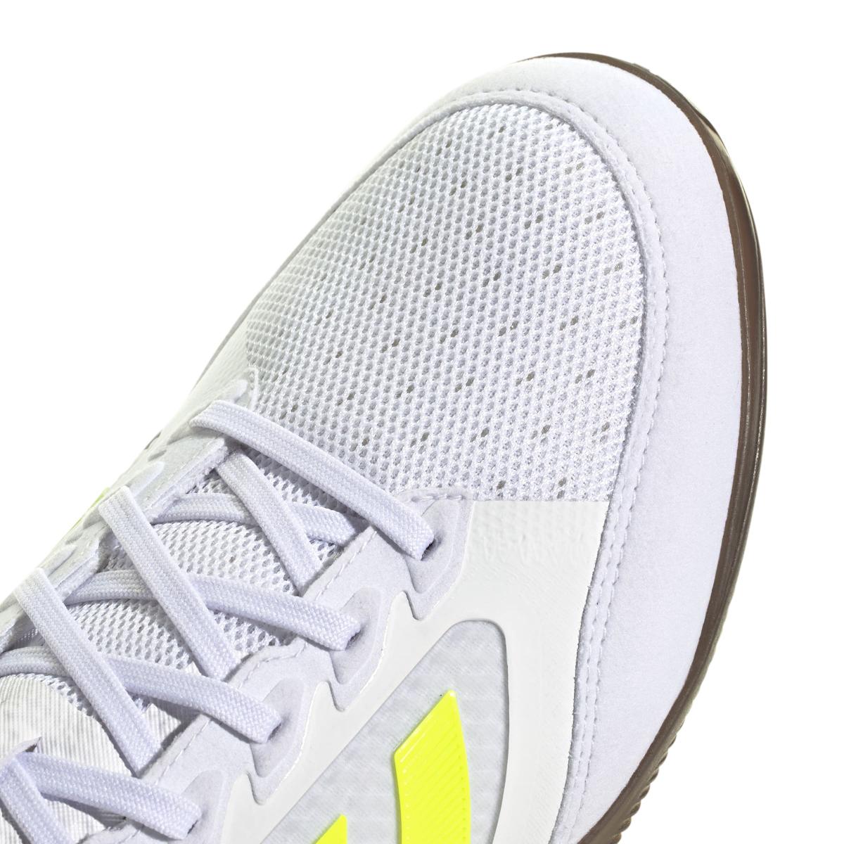 product/a/d/adidas_ji1191_7_footwear_photography_detail_view_1_white-nw091625.jpg