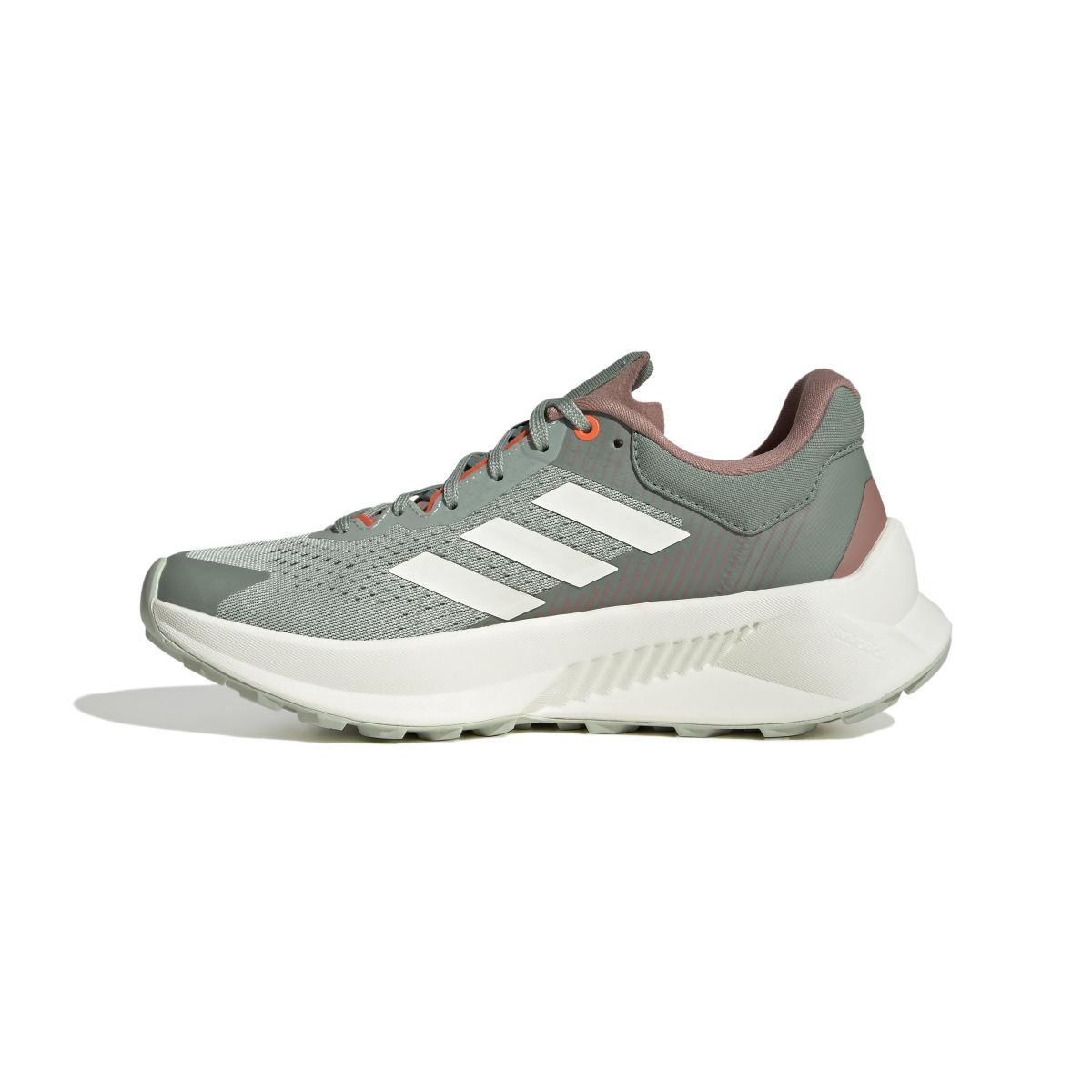 product/a/d/adidas_ji1290_5_footwear_photography_side_medial_center_view_white-nw091625.jpg