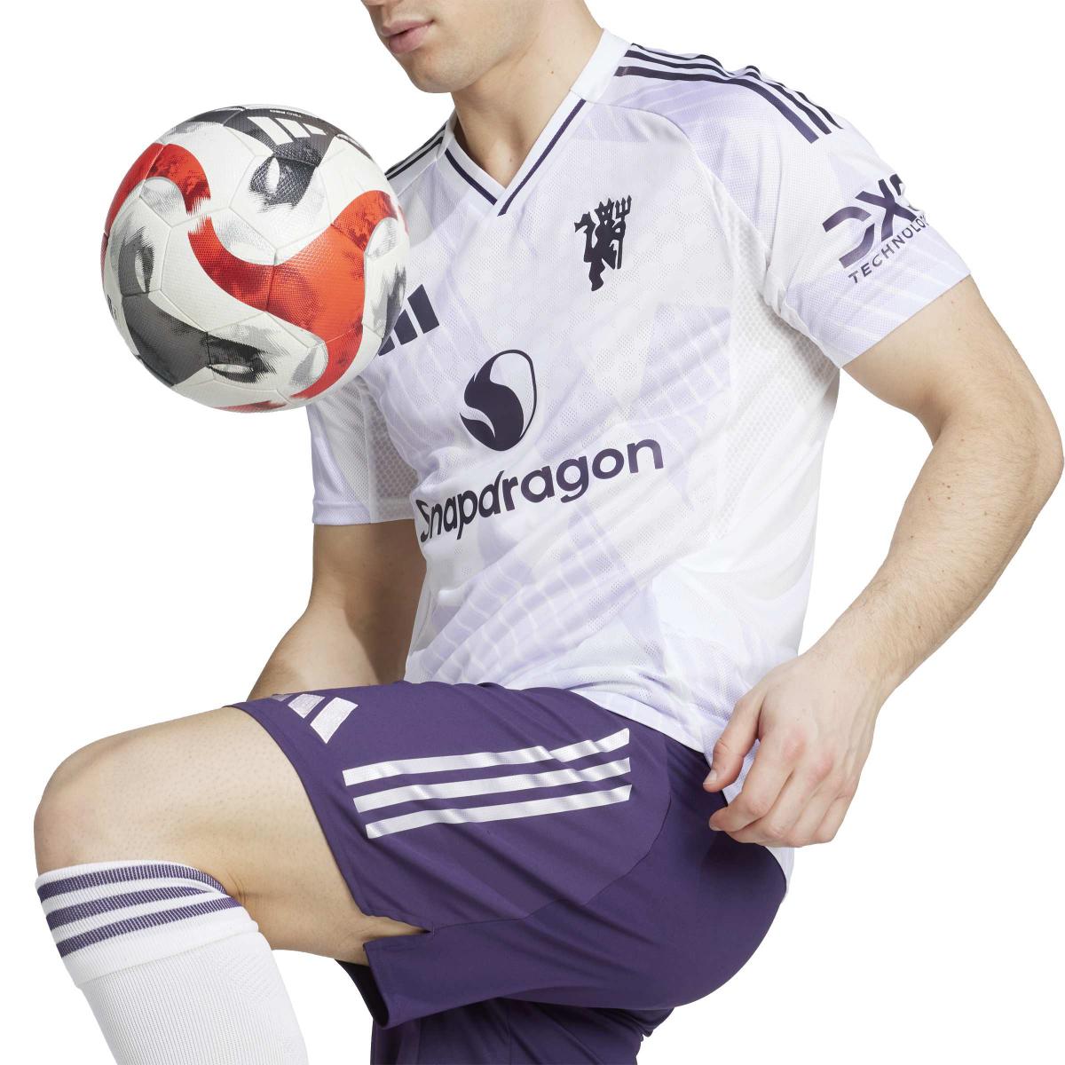 product/a/d/adidas_ji7424_6_apparel_on_model_detail_view_1_white.jpg