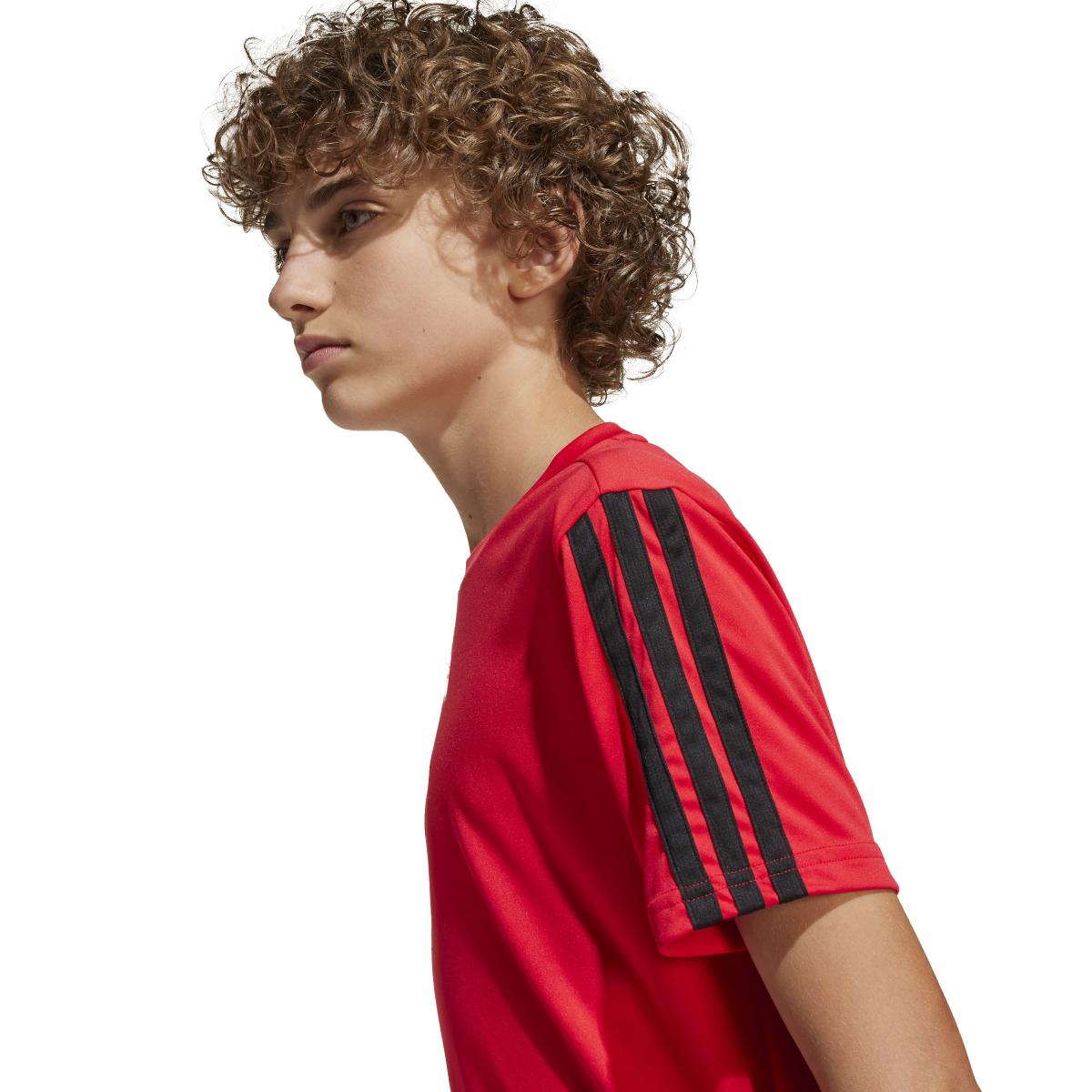 product/a/d/adidas_jj1034_7_apparel_on_model_detail_view_2_white.jpg
