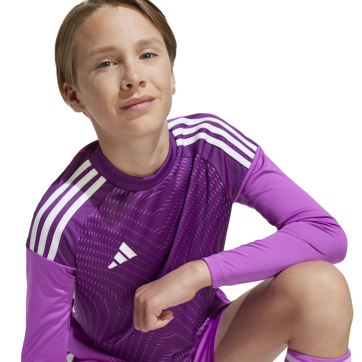 product/a/d/adidas_jj1934_8_apparel_on_model_detail_view_2_white.jpg