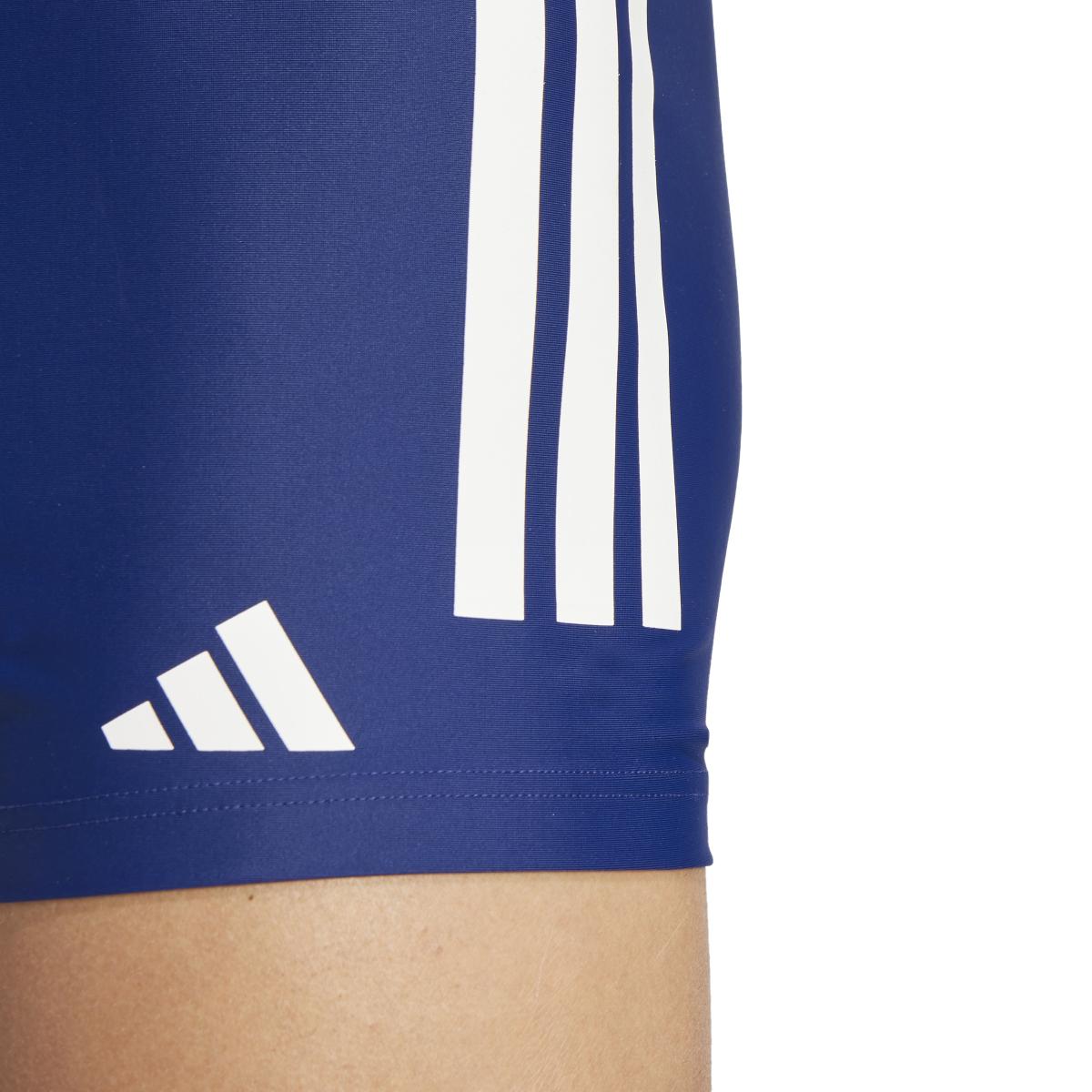 product/a/d/adidas_jn6536_6_apparel_on_model_detail_view_1_white.jpg