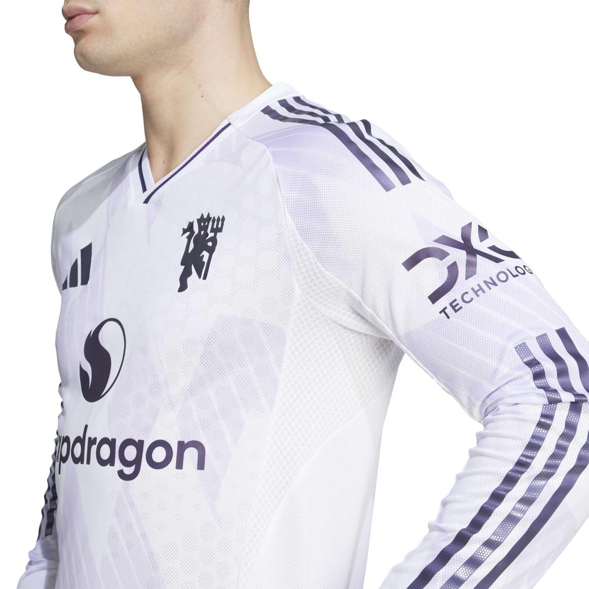 product/a/d/adidas_jp3023_7_apparel_on_model_detail_view_2_white.jpg