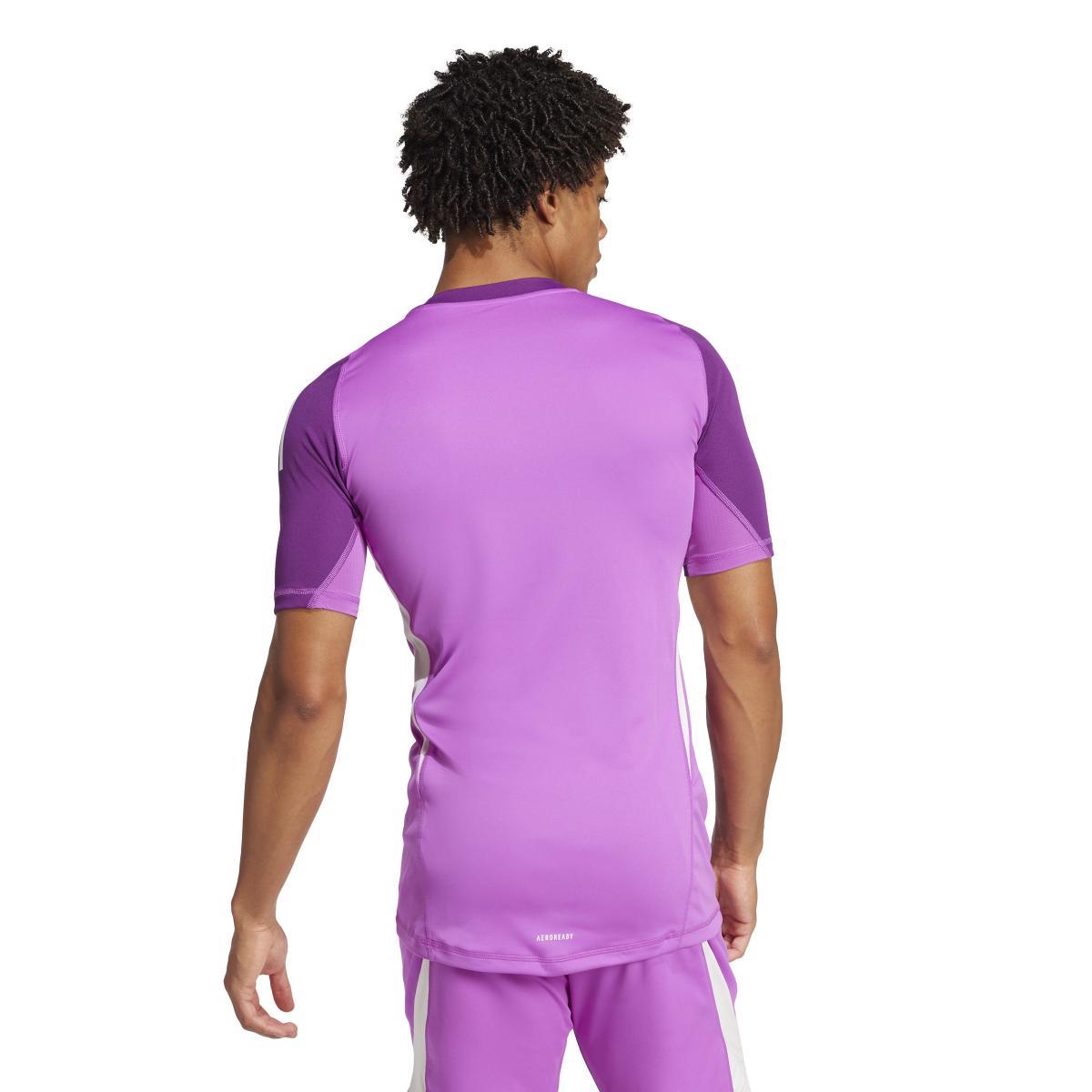 product/a/d/adidas_jp4375_purbur_4.jpg