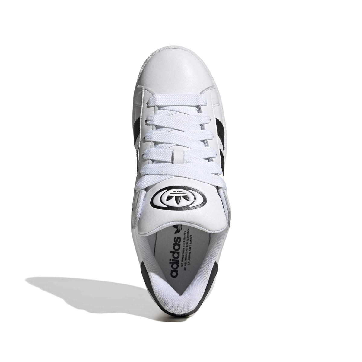 product/a/d/adidas_jp9998_3_footwear_photography_top_portrait_view_white.jpg