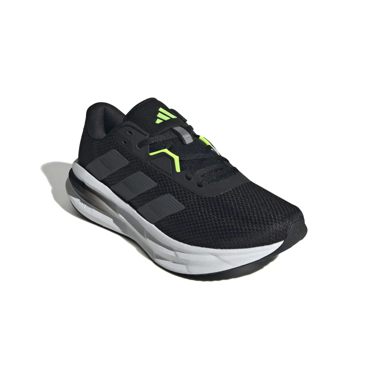 product/a/d/adidas_jq2625_6_footwear_photography_front_lateral_top_view_white-nw091625.jpg