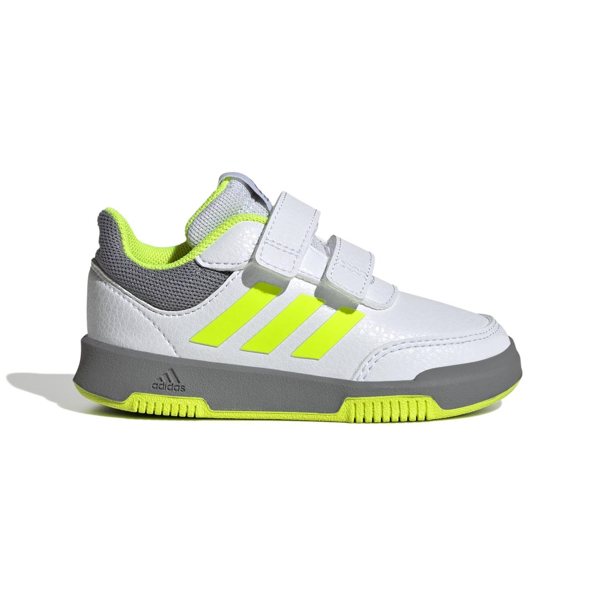 product/a/d/adidas_jq2875_1_footwear_photography_side_lateral_center_view_white-nw091625.jpg