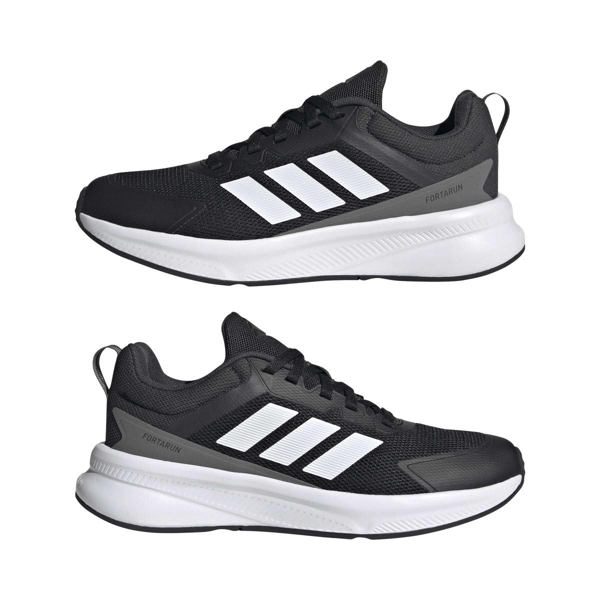 product/a/d/adidas_jq5167_10_footwear_photography_mirrored_pair_view_white-nw091625.jpg