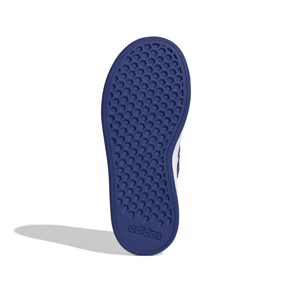 product/a/d/adidas_jq8008_4_footwear_photography_bottom_view_white-nw091625.jpg