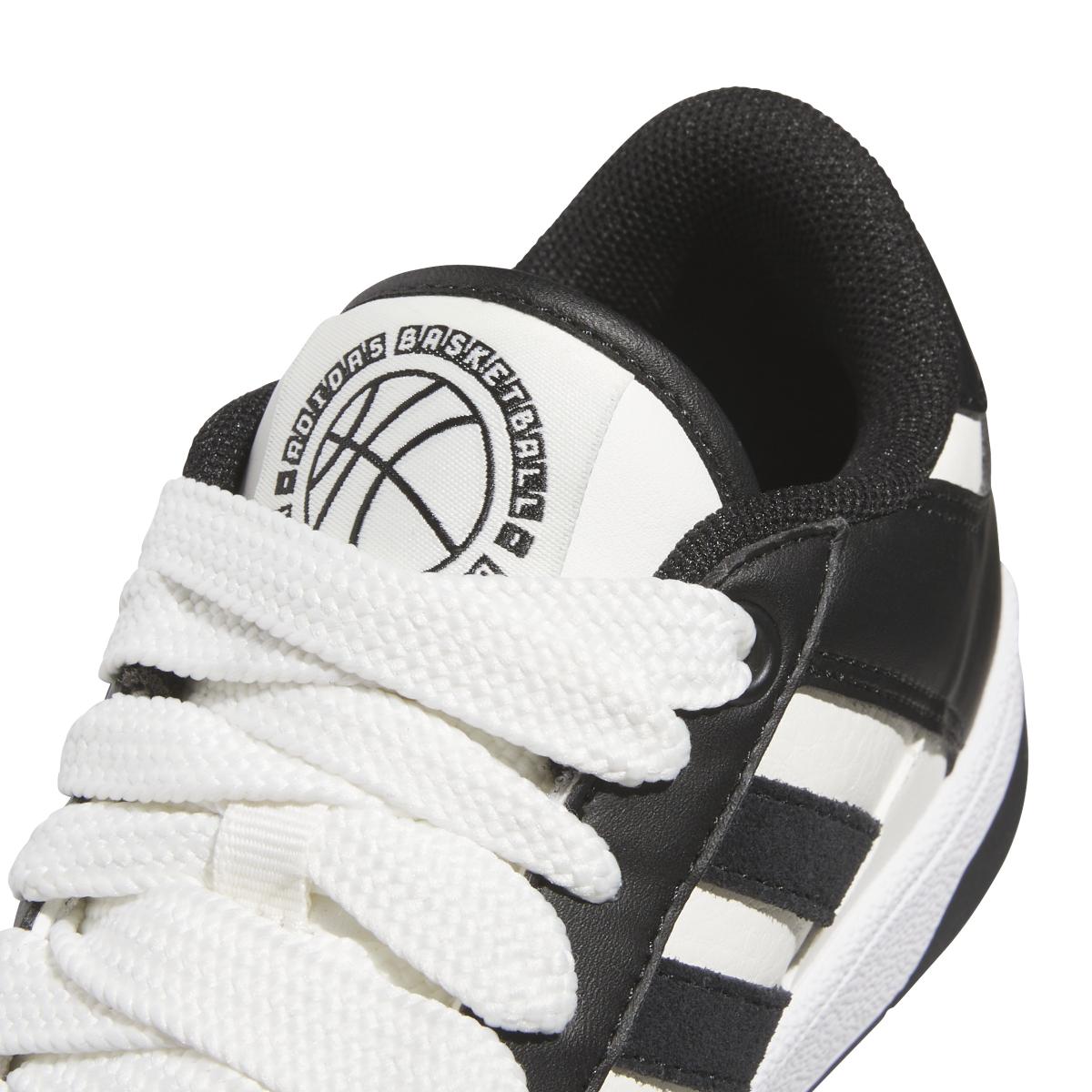 product/a/d/adidas_jr0166_8_footwear_photography_detail_view_1_white-nw110824.jpg