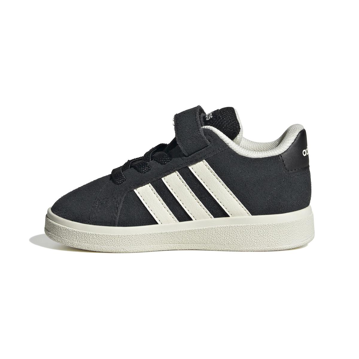 product/a/d/adidas_jr0779_5_footwear_photography_side_medial_center_view_white-nw091625.jpg