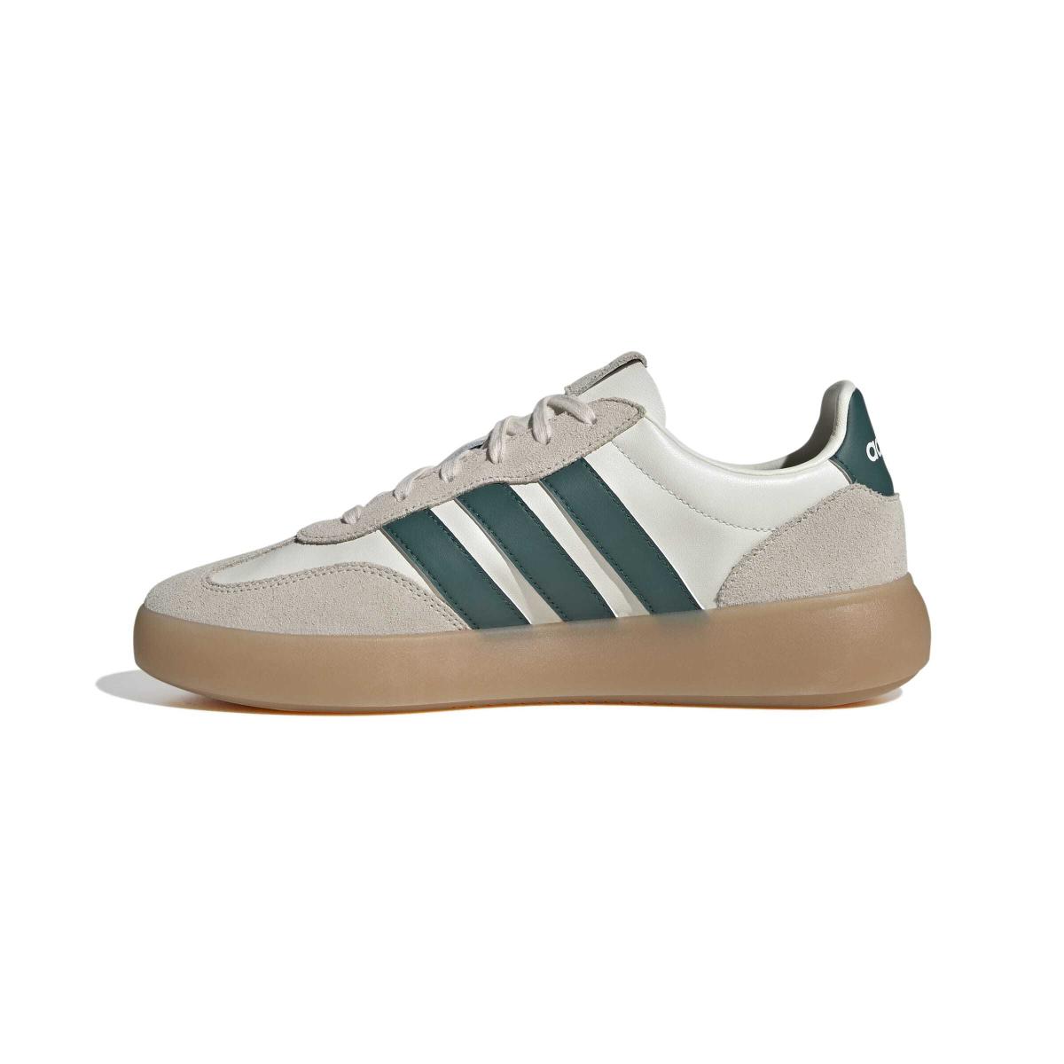 product/a/d/adidas_jr1230_5_footwear_photography_side_medial_center_view_white-nw091625.jpg