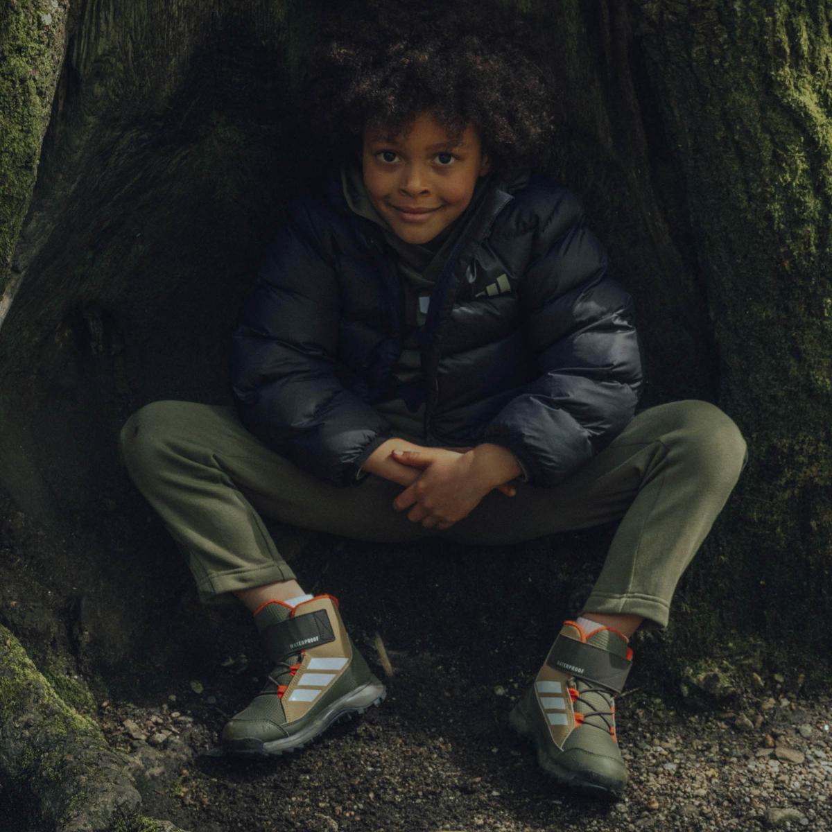 product/a/d/adidas_jr4189_15_footwear_photography_heromrktng_view_2-nw091625.jpg