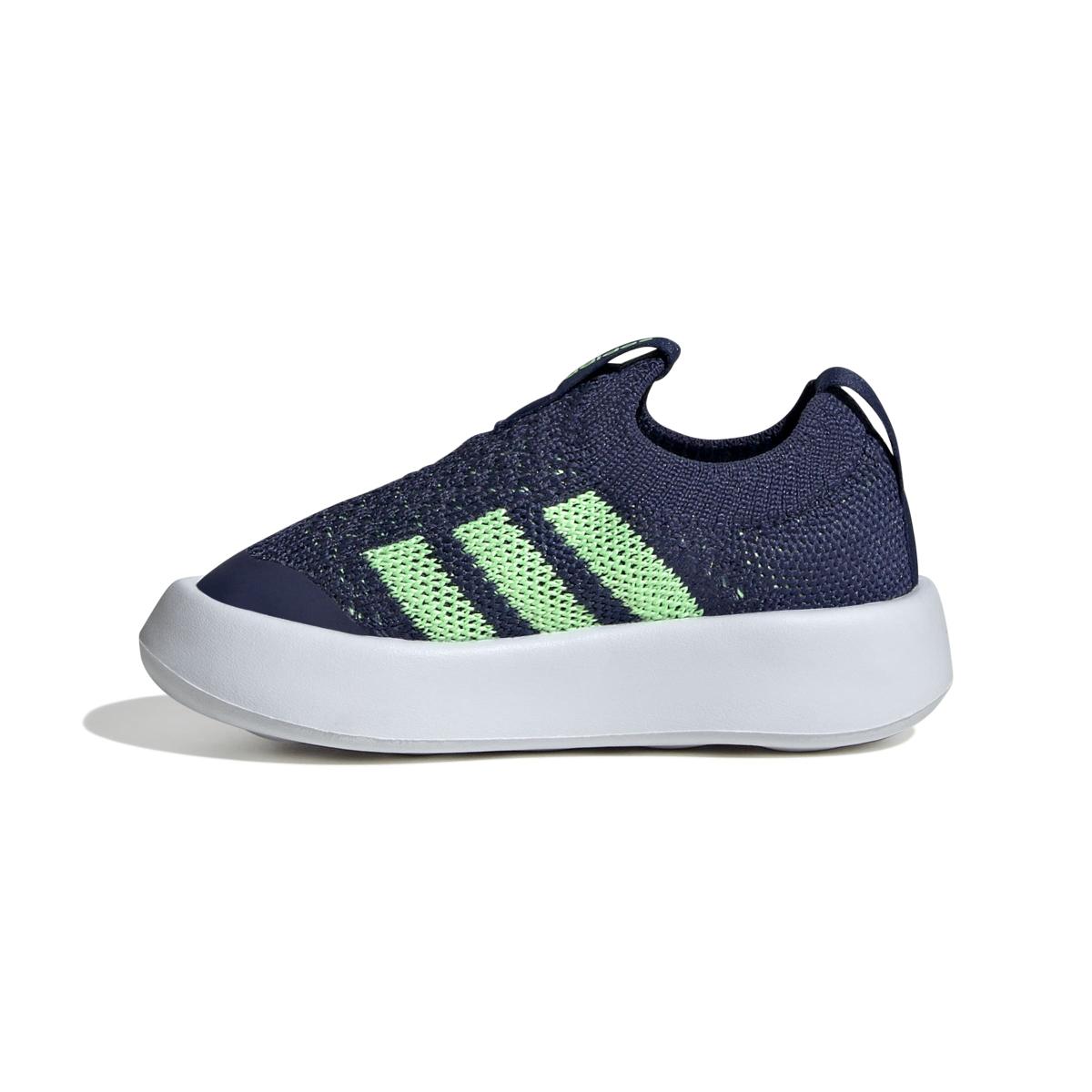 product/a/d/adidas_jr5989_5_footwear_photography_side_medial_center_view_white-nw091725.jpg