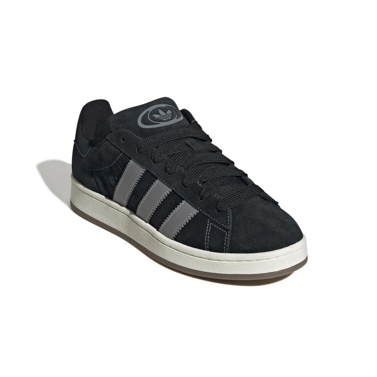 product/a/d/adidas_jr8173_6_footwear_photography_front_lateral_top_view_white.jpg